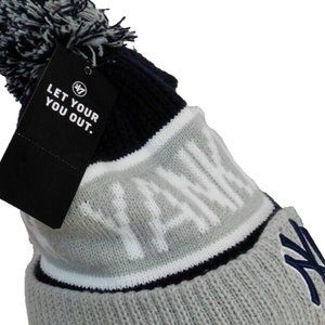 47 BRAND MLB New York Yankees Unisex Spellout Pom Beanie OSFM New Gray Blue